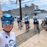 Group enjoying Mar Menor winter cycling beside the waterfront